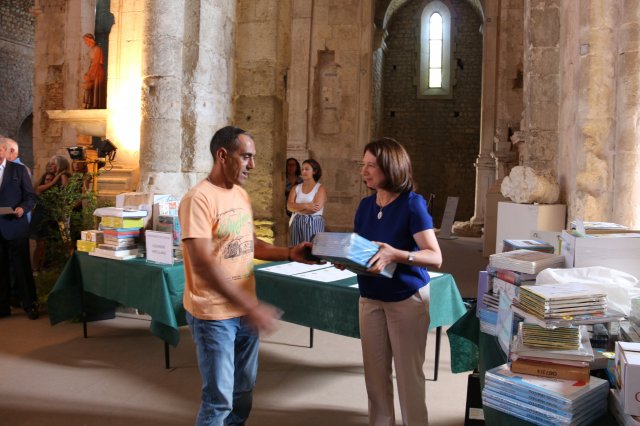 projeto escola com livros 097